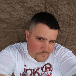 Meet your Posher, Derek